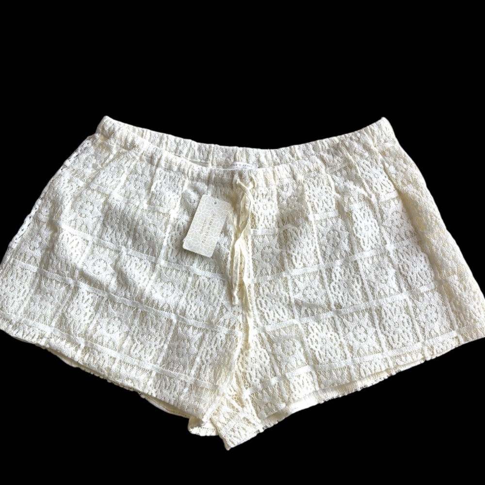 Altar’d State Granny square Floral Lace Drawstring Shorts NWT